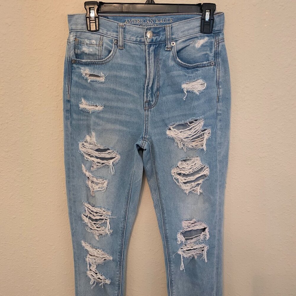 American Eagle Women's Distressed Denim "Mom Jeans", size 2 regular